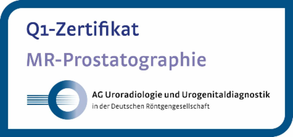 Logo der AG Uroradiologie und Urogenitaldiagnostik der Deutschen Röntgengesellschaft mit dem Text 'Q1-Zertifikat MR-Prostatographie'